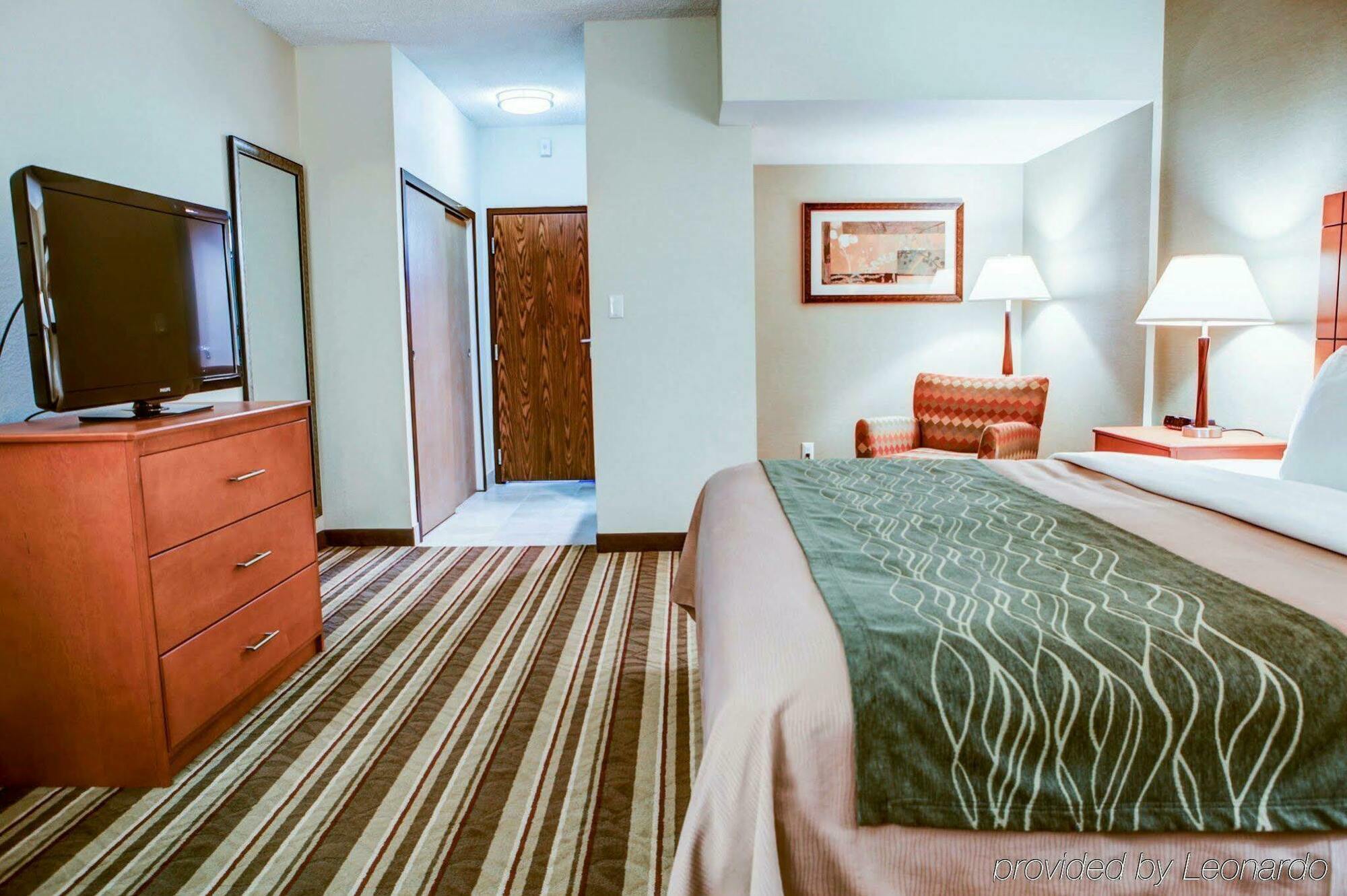 Comfort Inn Metro Airport Romulus Exterior photo